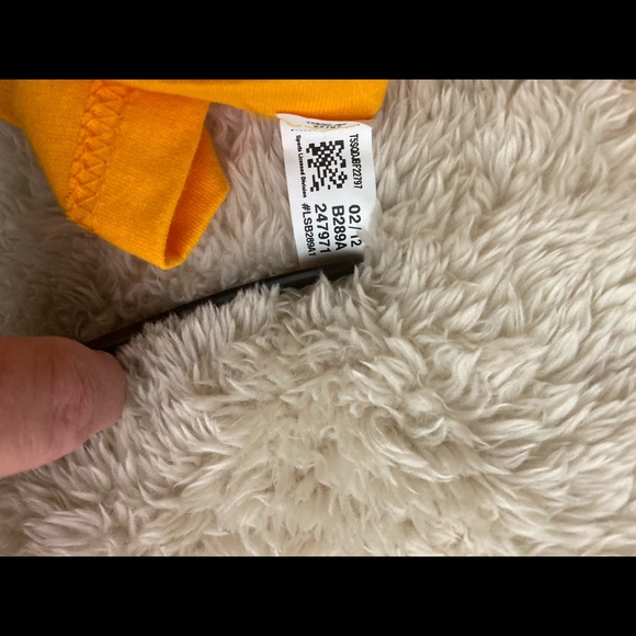 NWT ADIDAS LAKERS GAME TEE - Picture 6 of 8